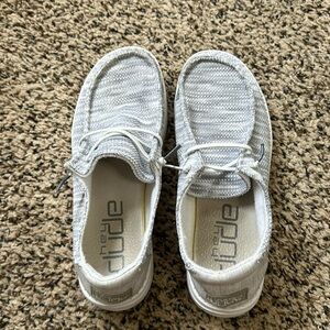 HEY DUDE shoes womens size 7